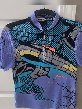 JAMIE SADOCK colorful artsy Short Sleeve Top. Stretchy. Fits 38"-44" @ Bust. SM